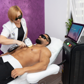 Epilare definitivă laser bărbați -  axile+pectorali / pectorali+abdomen (la alegere dintre cele 2 variante)