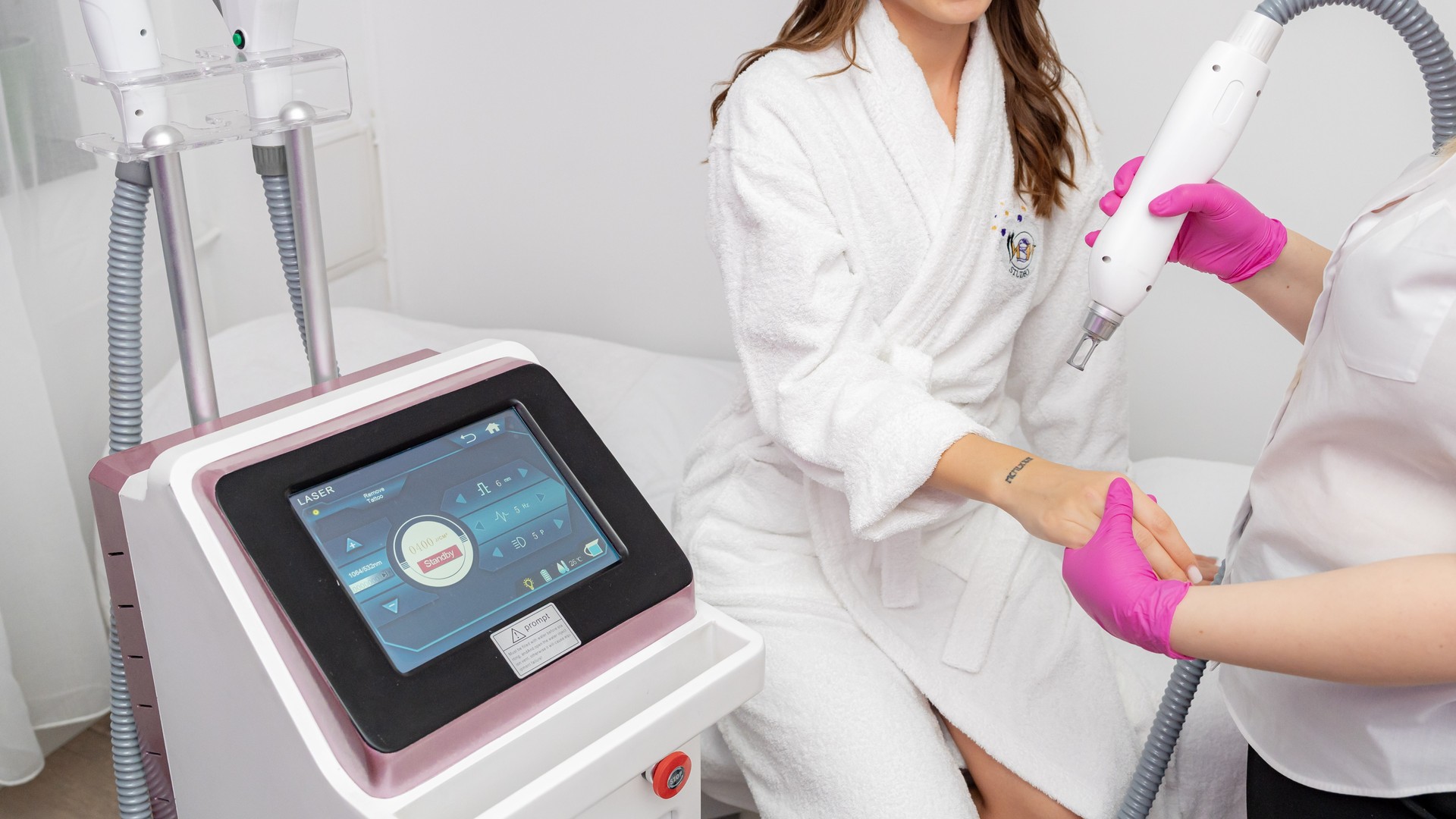 Îndepărtare tatuaj laser ND YAG Q-Switch Ploiești – MBM Studio