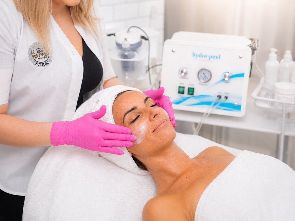 Skincare profesional personalizat după rejuvenare facială cu laser Ploiești MBM STUDIO
