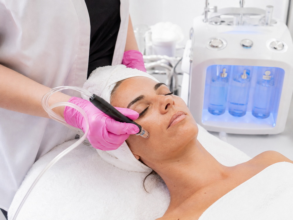 Tratament hidrodermabraziune anti-aging Ploiești MBM STUDIO