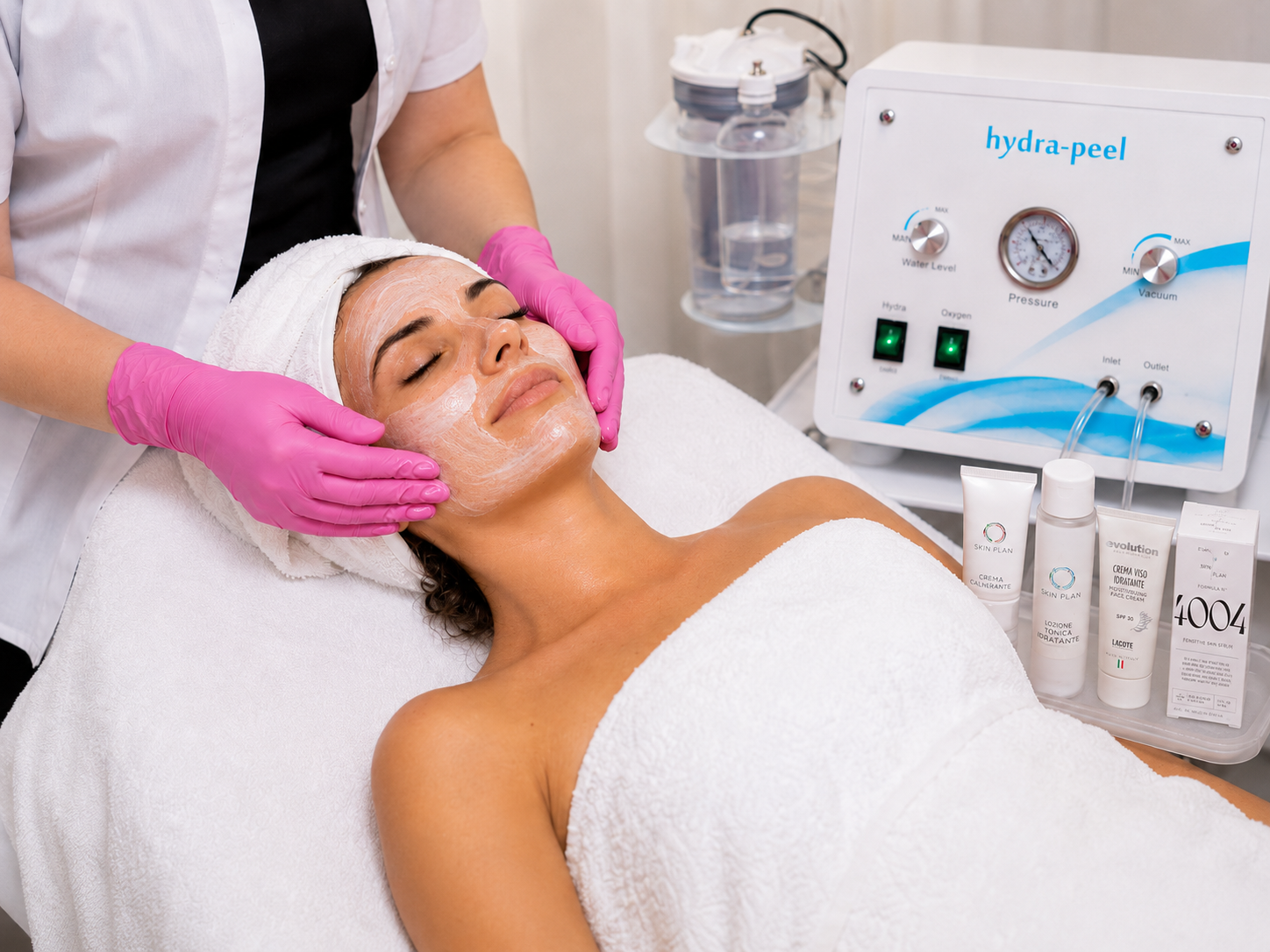Aplicare skin care calmant și hidratant pentru ten sensibil și cuperozic la MBM STUDIO Ploiești